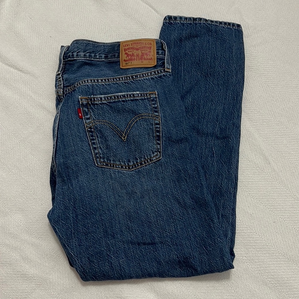 Womans Levi 501 jeans